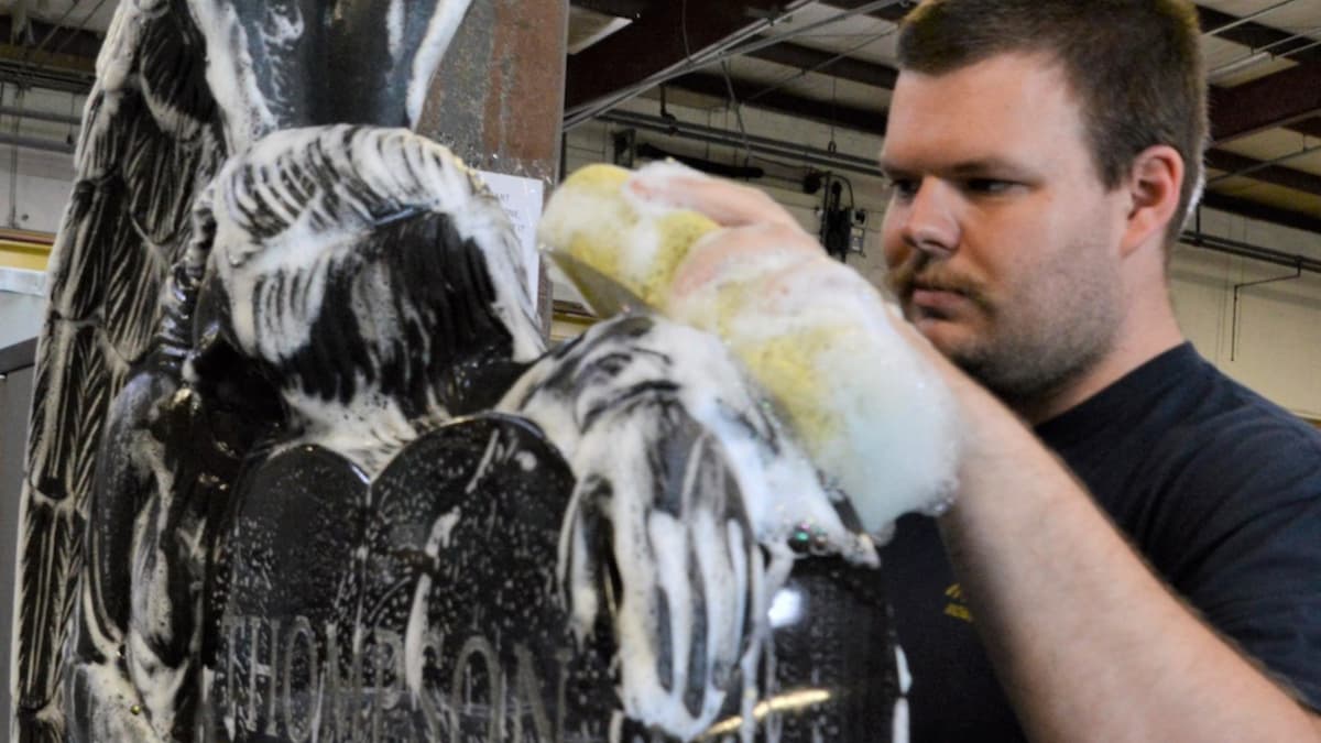 What Cleans Headstones? A Guide to the Best Headstone Cleaning Supplies